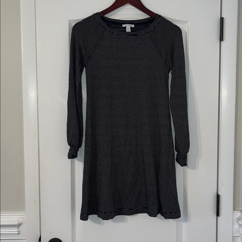DAILY RITUAL NAVY/WHITE STRIPE BALLOON SLEEVE DRESS - SMALL